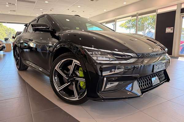 2023 Kia EV6 GT CV thumb-0