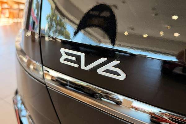 2023 Kia EV6 GT CV thumb-11