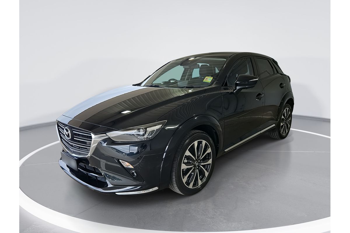 2023 Mazda CX-3 sTouring DK