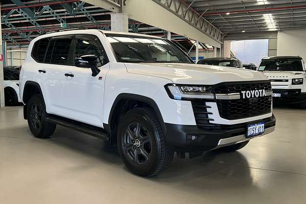 2023 Toyota Landcruiser GR Sport FJA300R