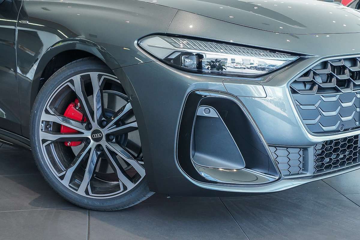 2025 Audi A5 e-hybrid S-Line B10