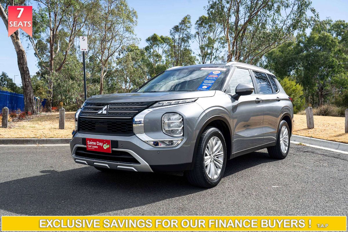 2023 Mitsubishi Outlander LS ZM