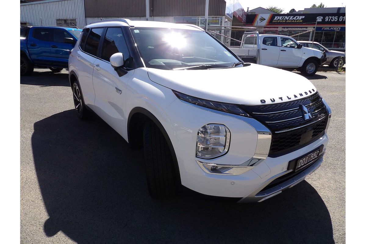 2025 Mitsubishi Outlander Aspire ZM