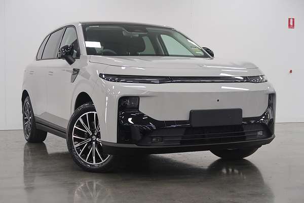 2026 Leapmotor B10 Design LR A12