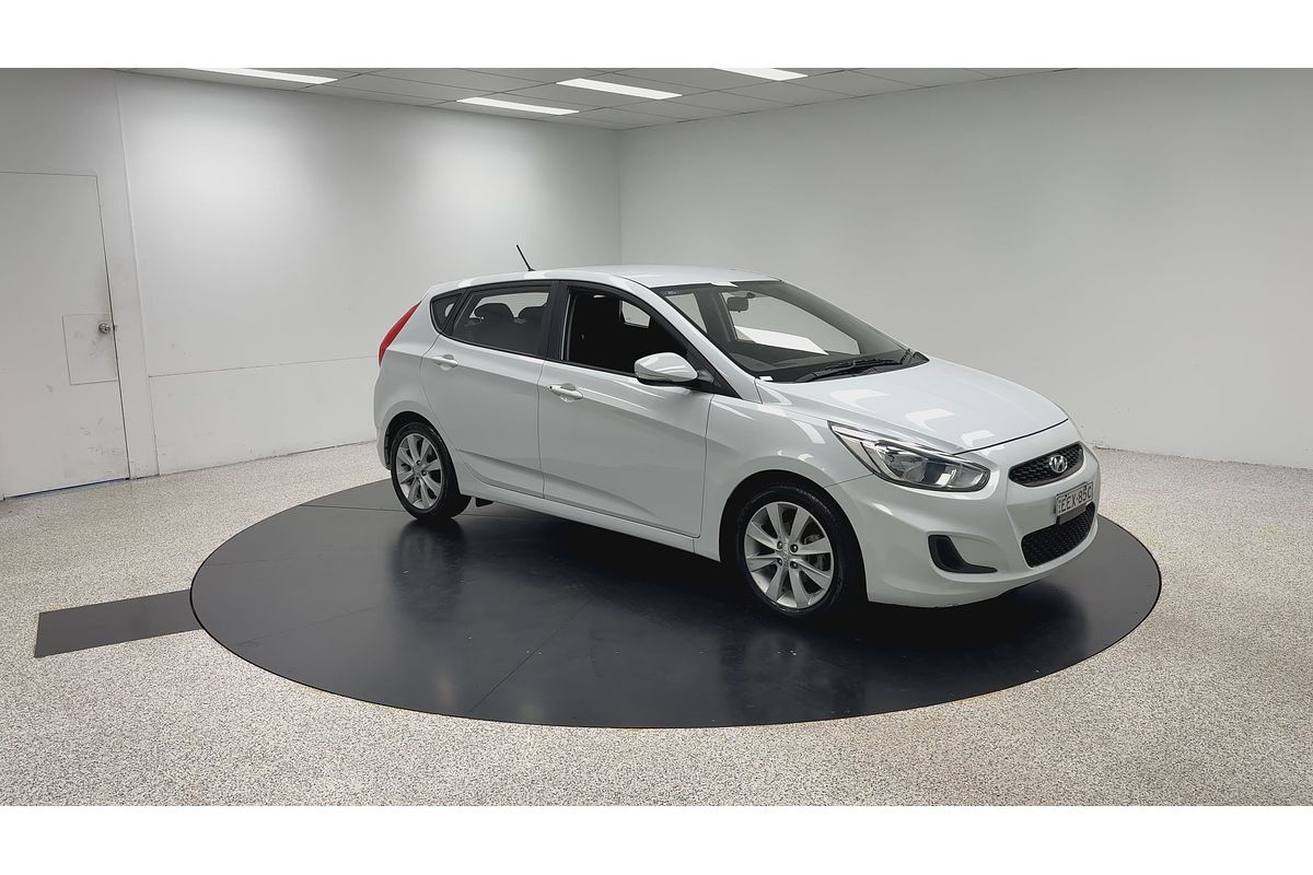 2019 Hyundai Accent Sport RB6