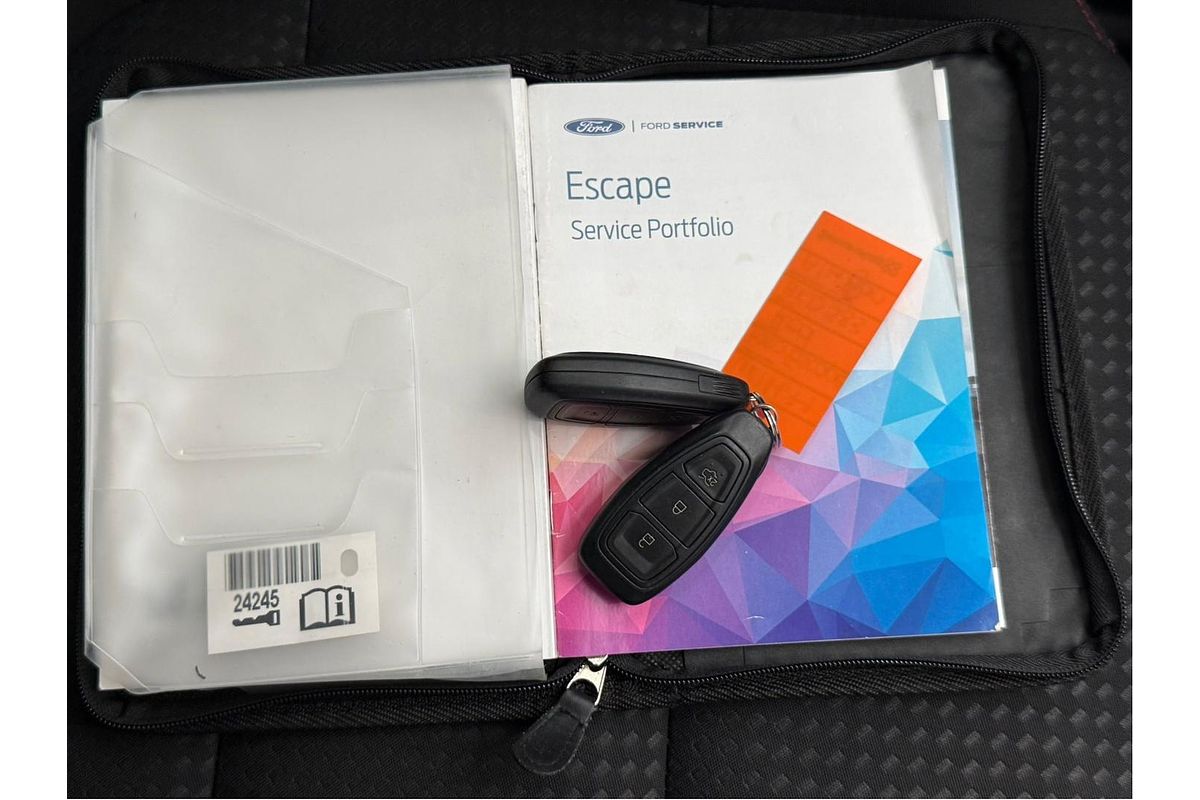 2020 Ford Escape ST-Line ZH