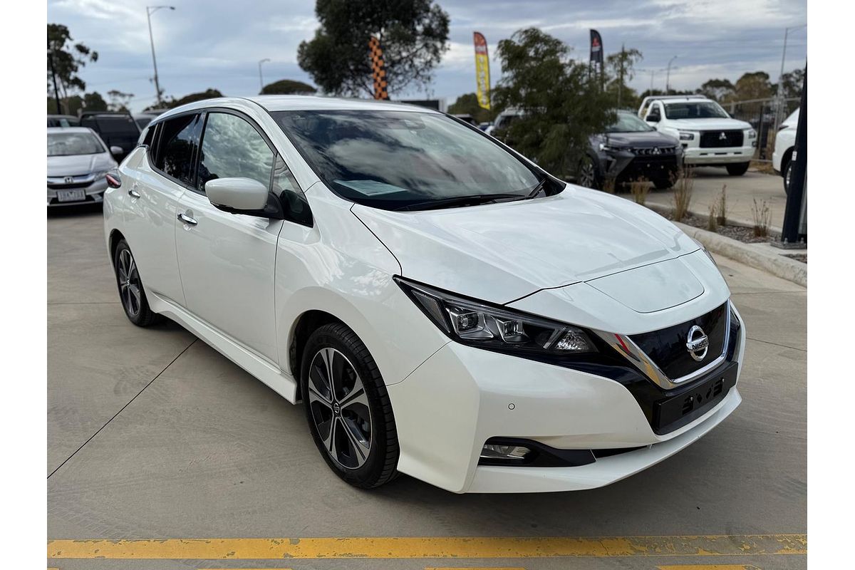 2020 Nissan LEAF ZE1