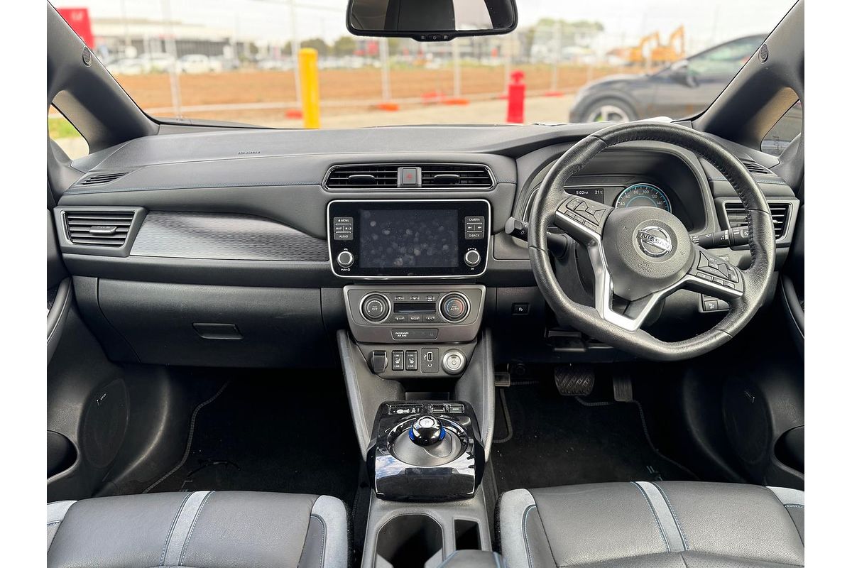 2020 Nissan LEAF ZE1