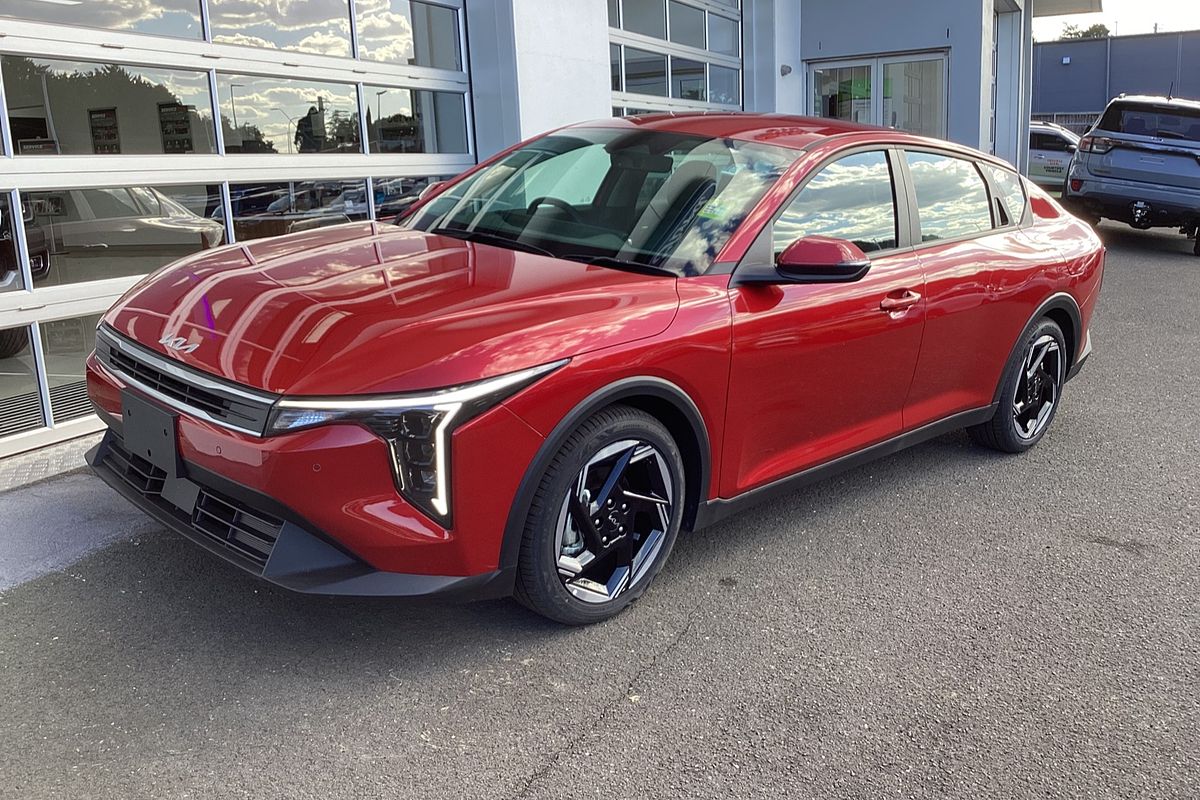 2024 Kia K4 Sport+ CL4m