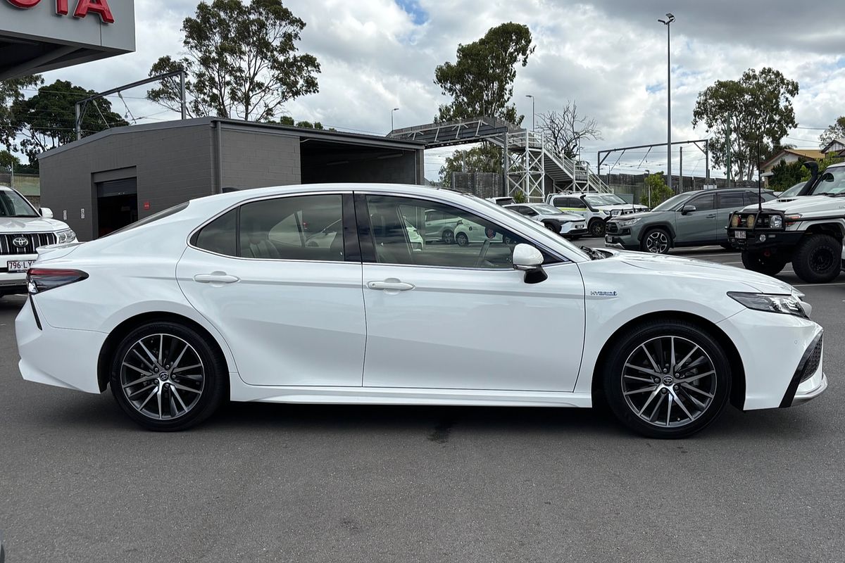 2021 Toyota Camry SL AXVH70R