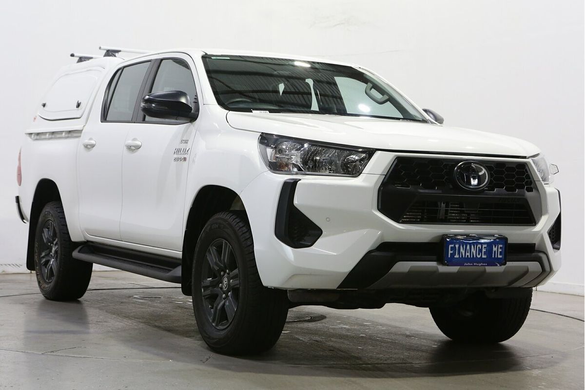 2025 Toyota Hilux SR GUN126R 4X4