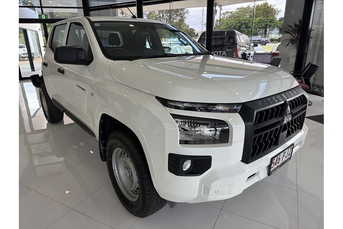 2025 Mitsubishi Triton GLX MV 4X4