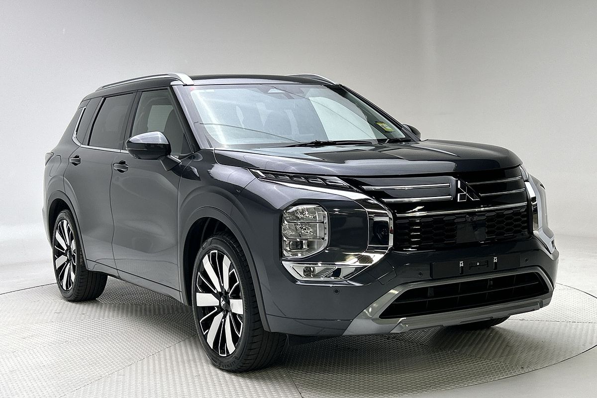 2025 Mitsubishi Outlander Exceed ZM