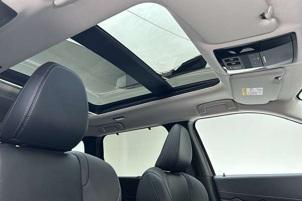 2025 Mitsubishi Outlander Exceed ZM thumb-14