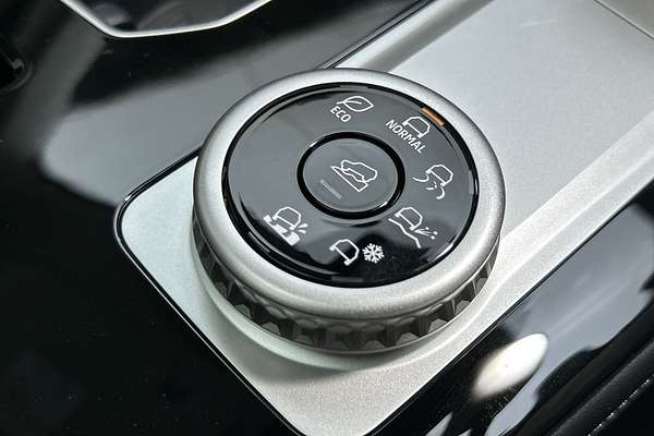 2025 Mitsubishi Outlander Exceed ZM thumb-16