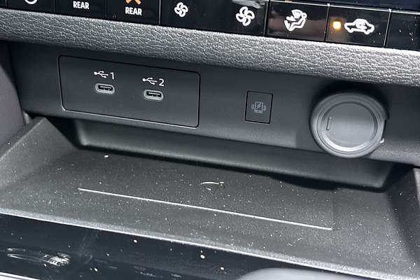 2025 Mitsubishi Outlander Exceed ZM thumb-17