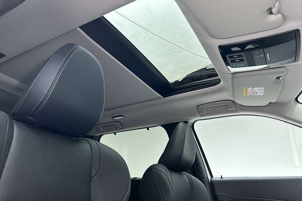 2025 Mitsubishi Outlander Exceed ZM thumb-14