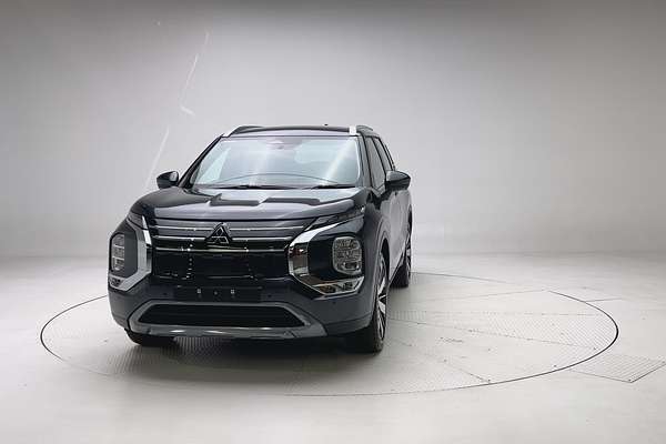 2025 Mitsubishi Outlander Aspire ZM thumb-2