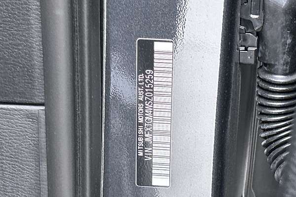 2025 Mitsubishi Outlander Aspire ZM thumb-23