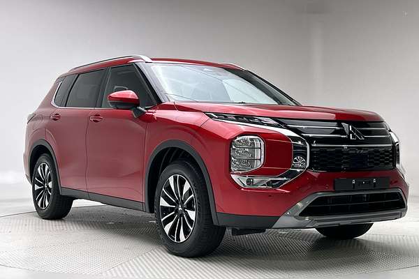 2025 Mitsubishi Outlander LS ZM