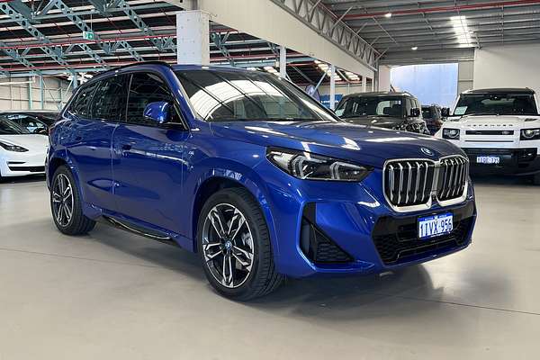 2023 BMW iX1 xDrive30 M Sport U11