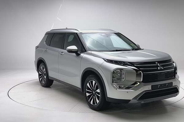 2025 Mitsubishi Outlander LS ZM thumb-1