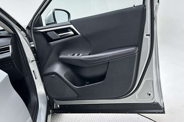 2025 Mitsubishi Outlander LS ZM thumb-18