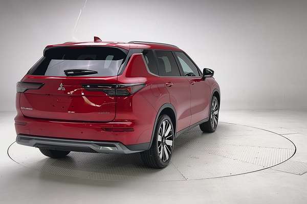 2025 Mitsubishi Outlander Aspire ZM thumb-1