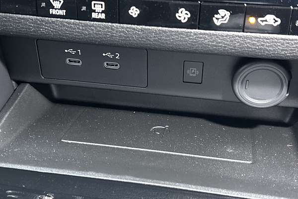 2025 Mitsubishi Outlander Aspire ZM thumb-16