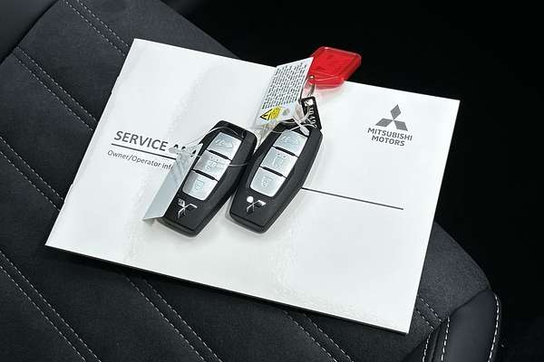 2025 Mitsubishi Outlander Aspire ZM thumb-22