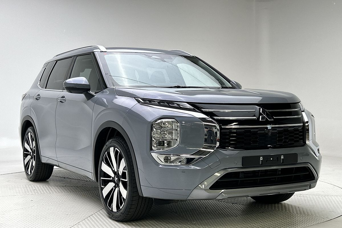 2025 Mitsubishi Outlander Exceed ZM