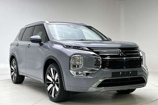 2025 Mitsubishi Outlander Exceed ZM