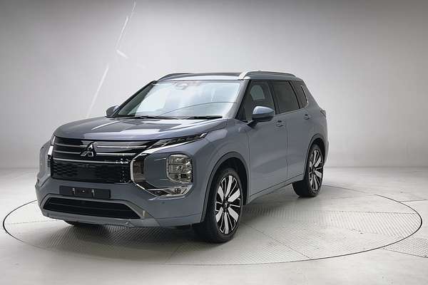 2025 Mitsubishi Outlander Exceed ZM thumb-5