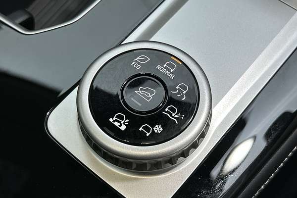 2025 Mitsubishi Outlander Exceed ZM thumb-17