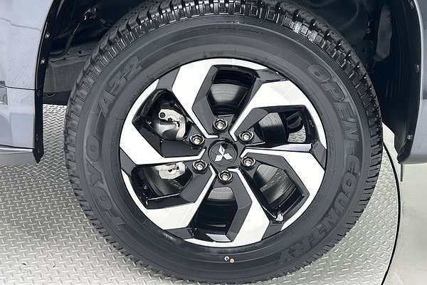 2024 Mitsubishi Pajero Sport Exceed QG thumb-9