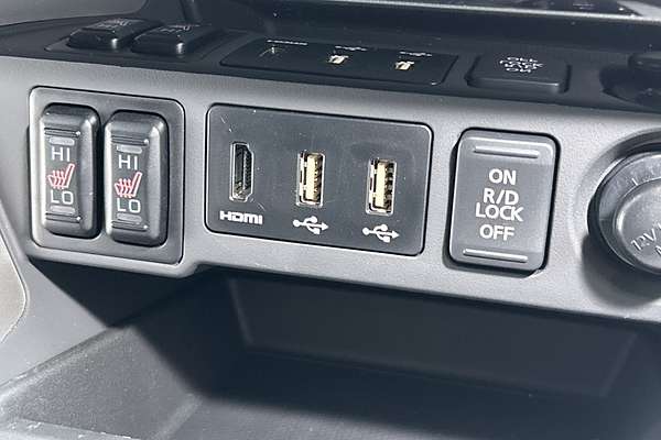 2024 Mitsubishi Pajero Sport Exceed QG thumb-15