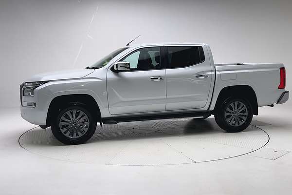 2025 Mitsubishi Triton GLS MV 4X4 thumb-6