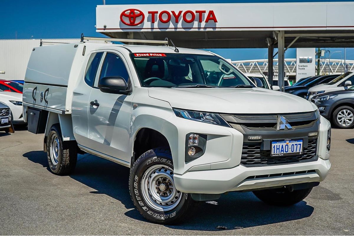 2020 Mitsubishi Triton GLX ADAS MR 4X4