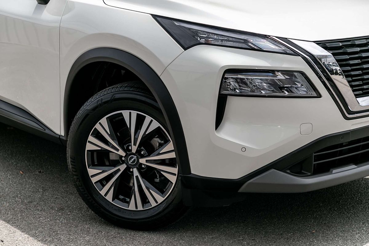 2025 Nissan X-TRAIL ST-L T33