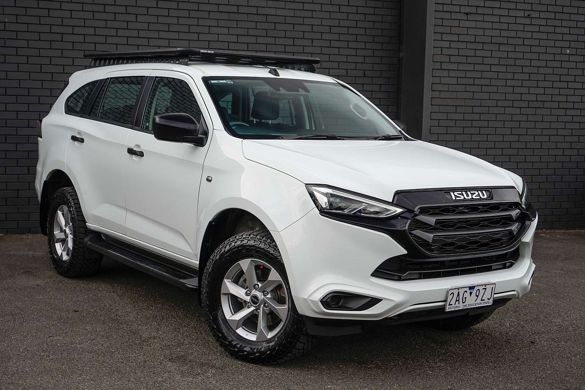2023 Isuzu MU-X LS-M