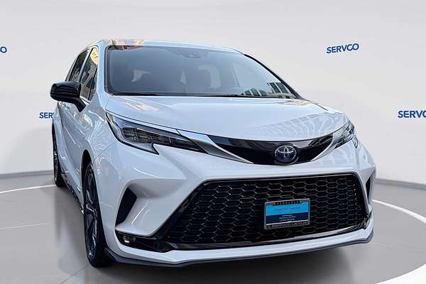 2021 Toyota SIENNA XSE