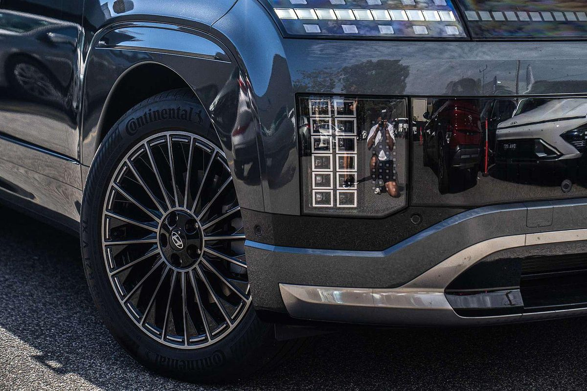 2025 Hyundai IONIQ 9 Calligraphy ME.V1