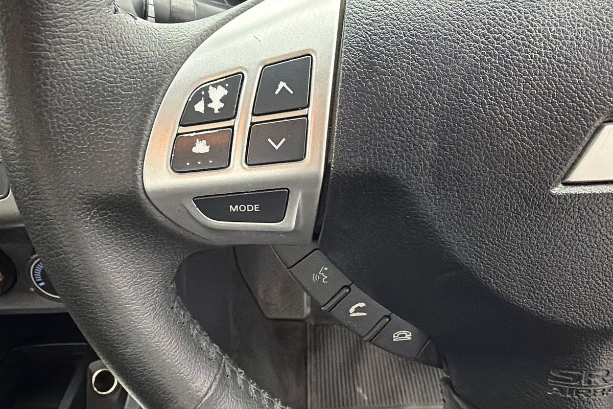 2013 Mitsubishi Lancer ES CJ