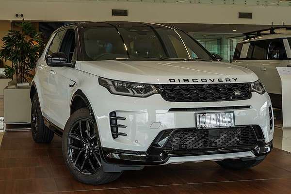 2025 Land Rover Discovery Sport P300e Dynamic SE L550