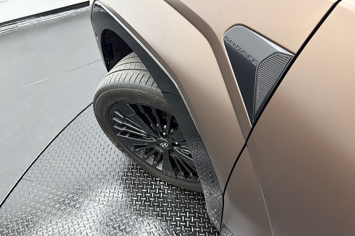 2024 Hyundai Santa Fe Hybrid Calligraphy MX5.V1