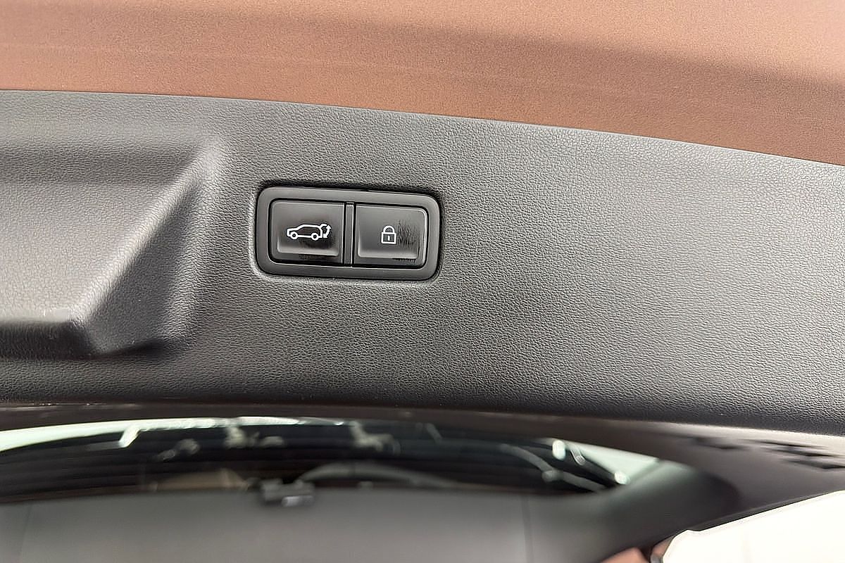 2024 Hyundai Santa Fe Hybrid Calligraphy MX5.V1