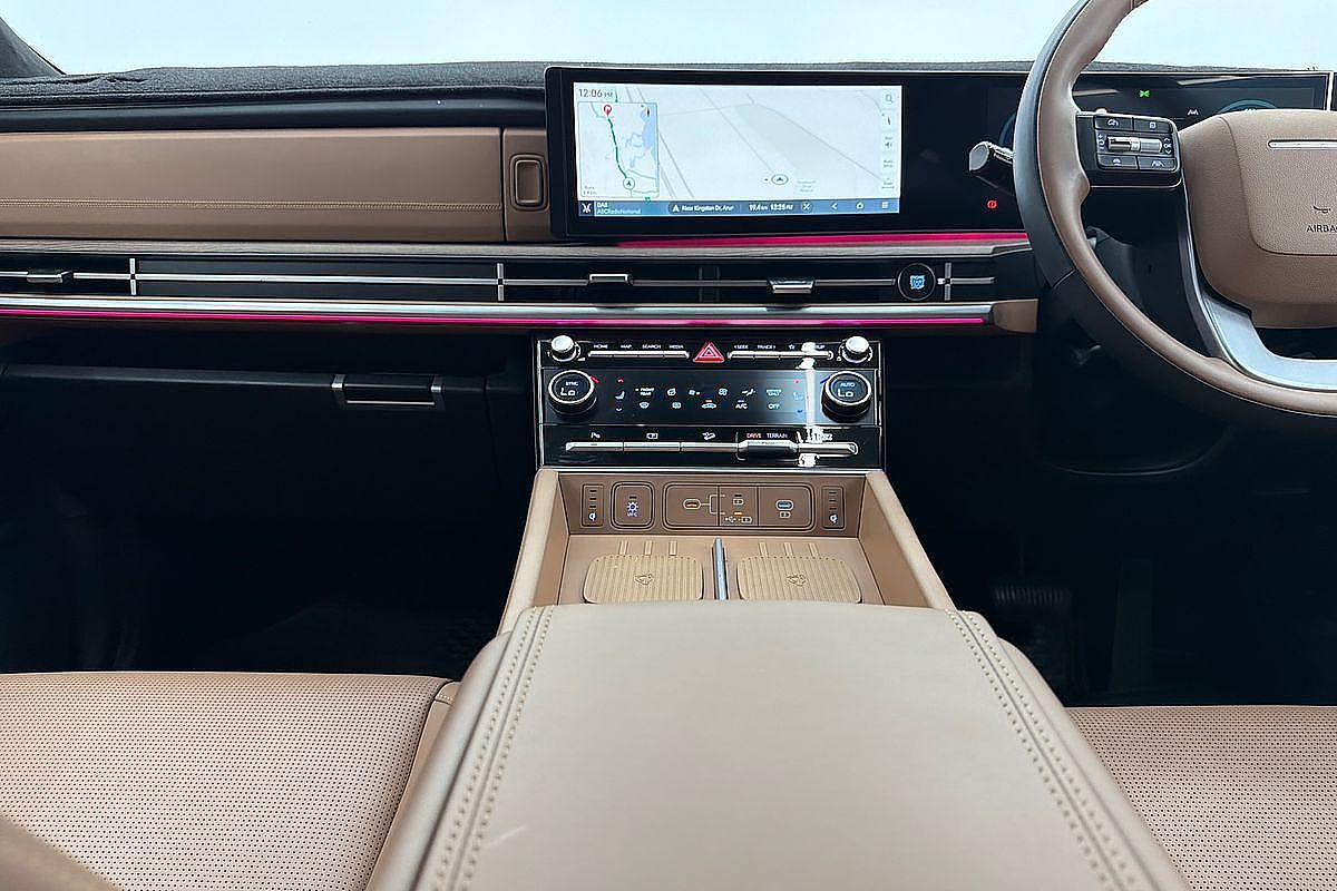 2024 Hyundai Santa Fe Hybrid Calligraphy MX5.V1