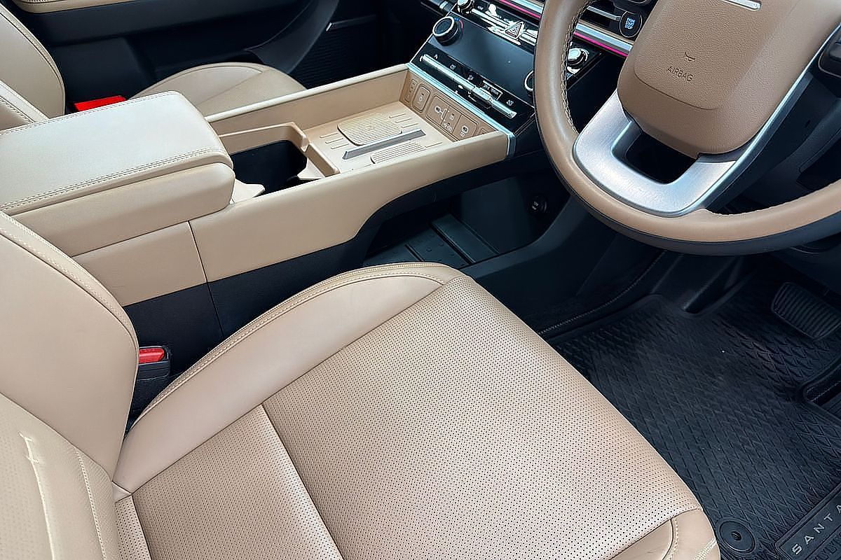 2024 Hyundai Santa Fe Hybrid Calligraphy MX5.V1