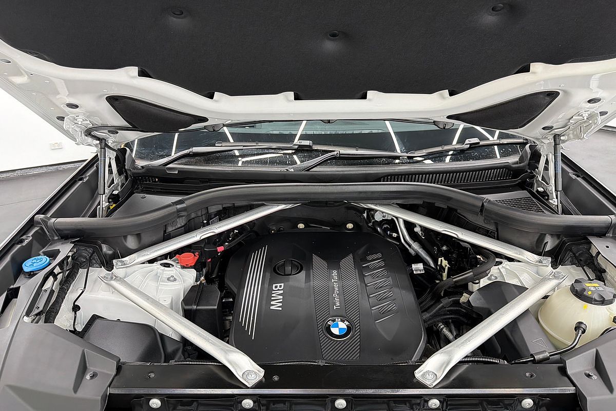 2022 BMW X5 xDrive30d M Sport G05