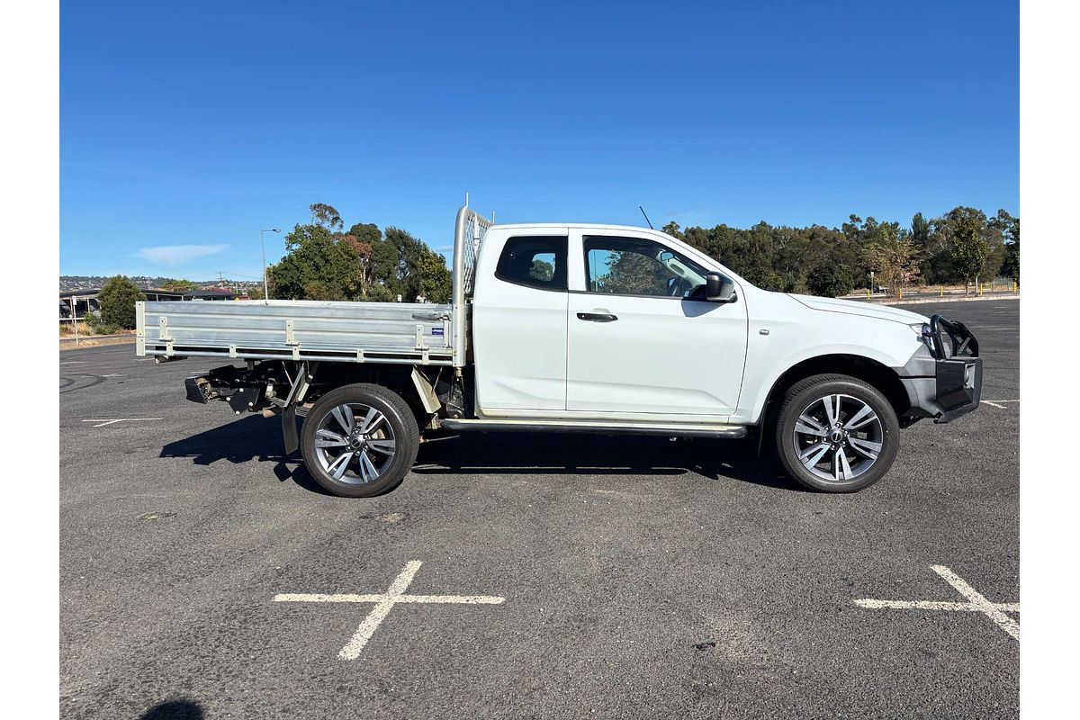 2022 Isuzu D-MAX SX 4X4